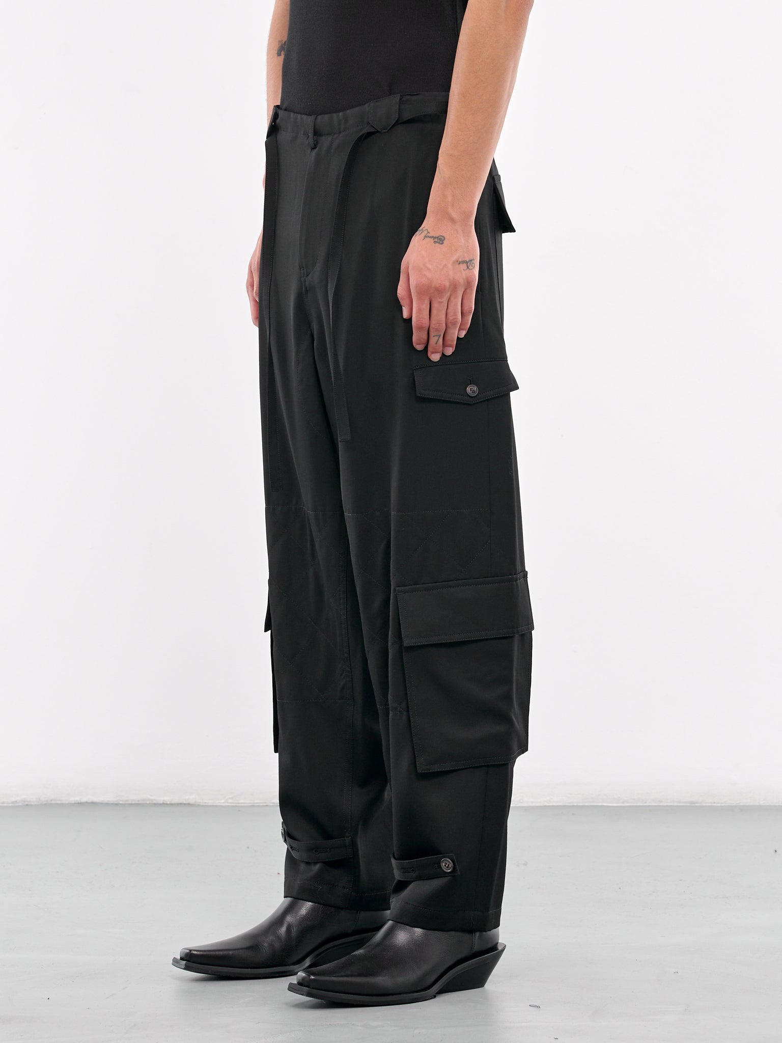 Drawstring Cargo Trousers (S24AW10PT-W-BLACK)