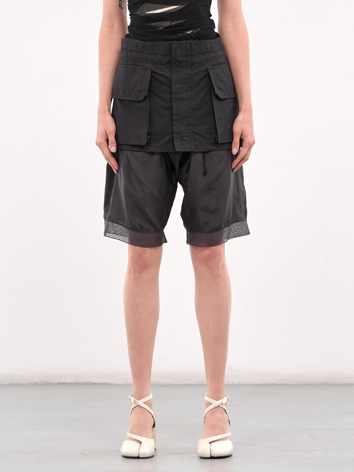 Cargo Overlay Shorts (S51MU0069-MTN072-BLACK)