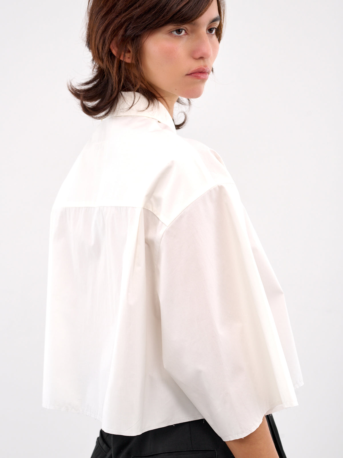 Cropped Boxy Shirt (S62DR0007-M35256-101-WHITE)