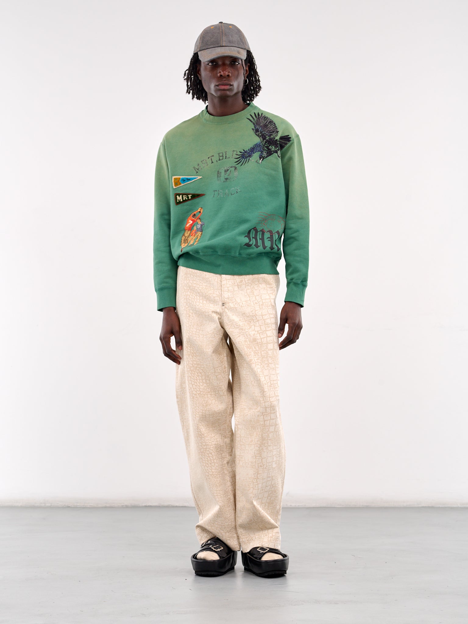 Embroidered Crewneck Sweatshirt (T-01-V-GREEN)