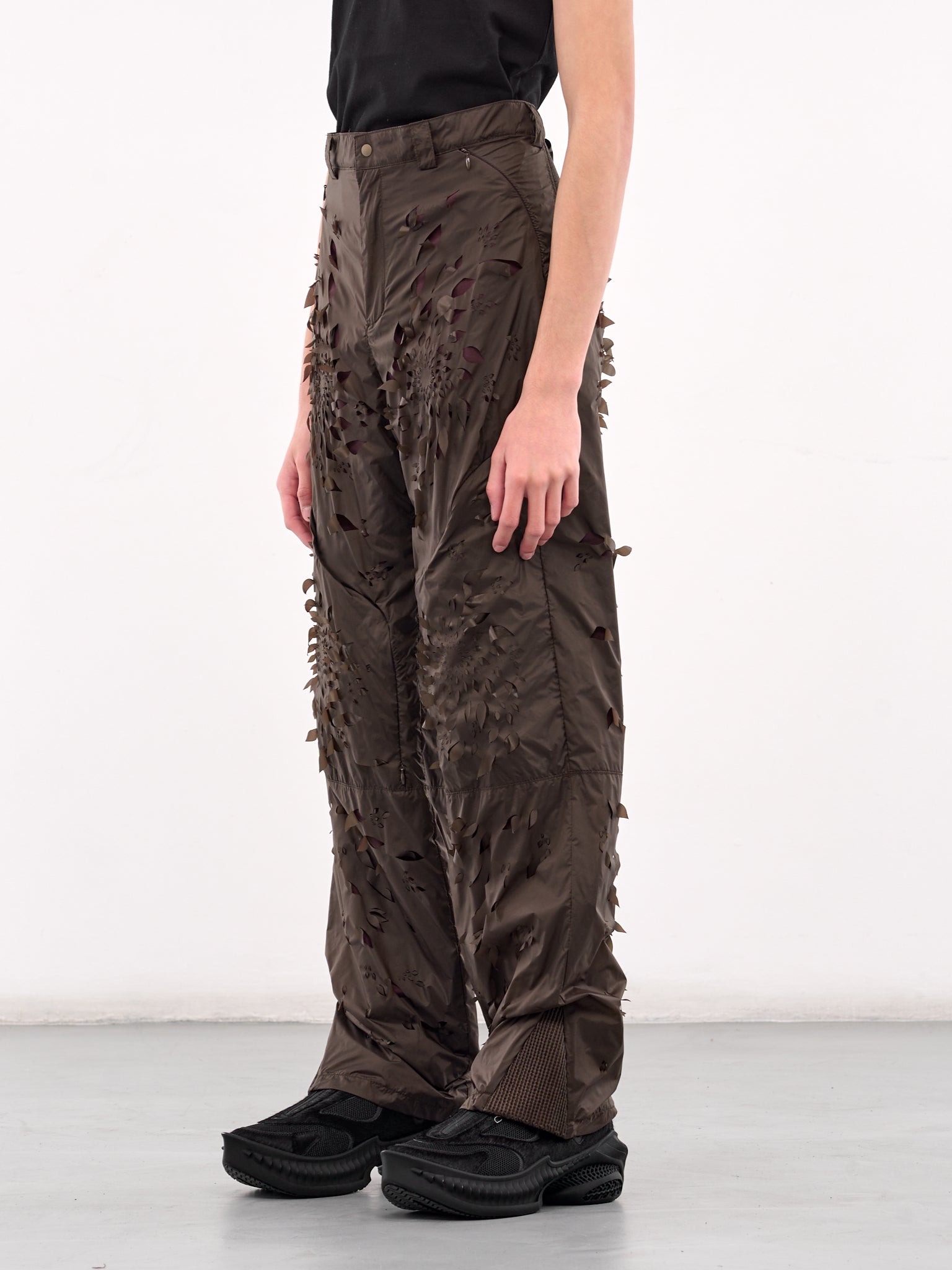 Laser-Slashed Petal Trousers (T06-BROWN-BURGUNDY)