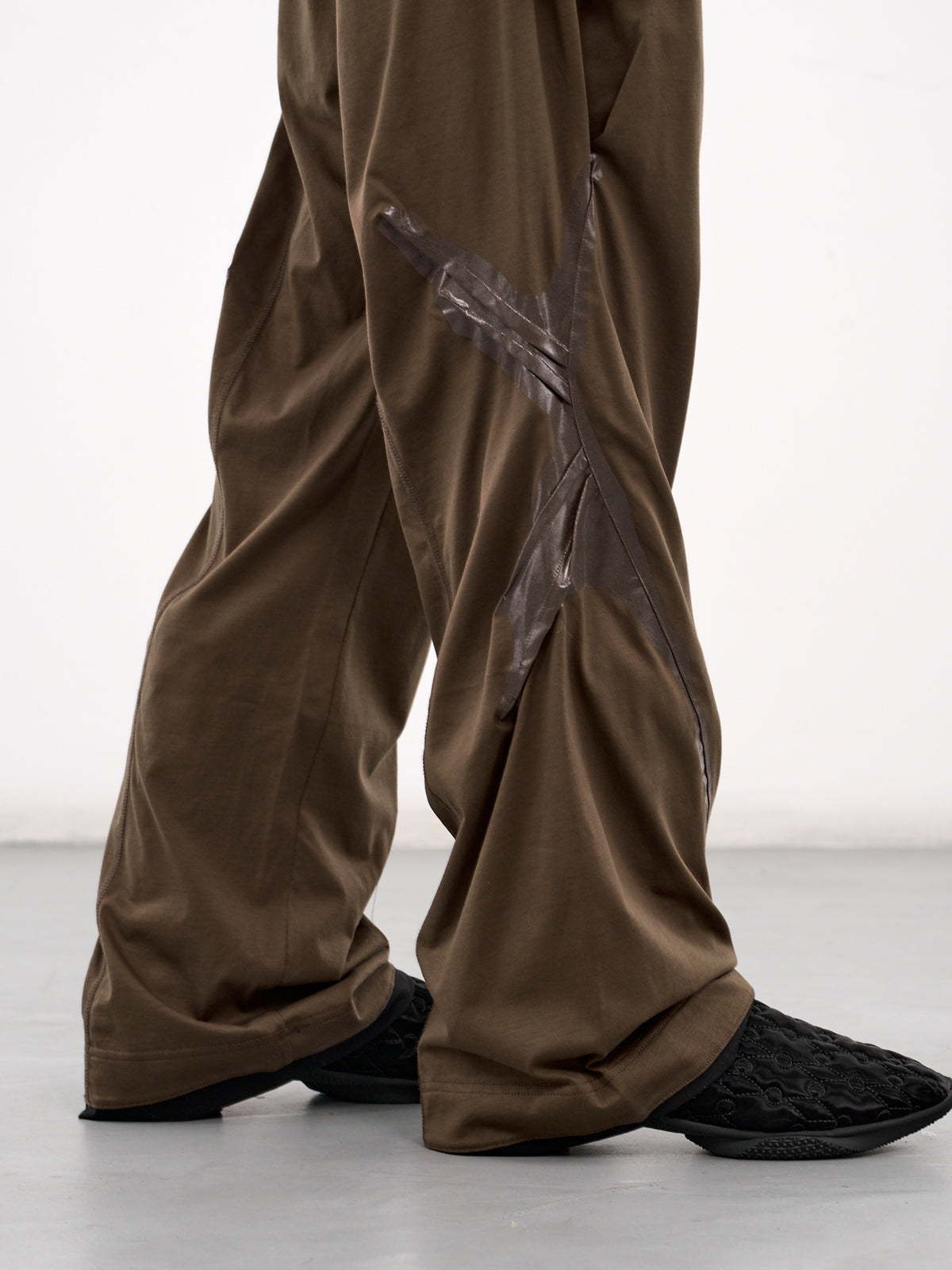 Alec K-Dart Jersey Trousers (T07-27-BROWN-BLACK-GREEN-STRIP)