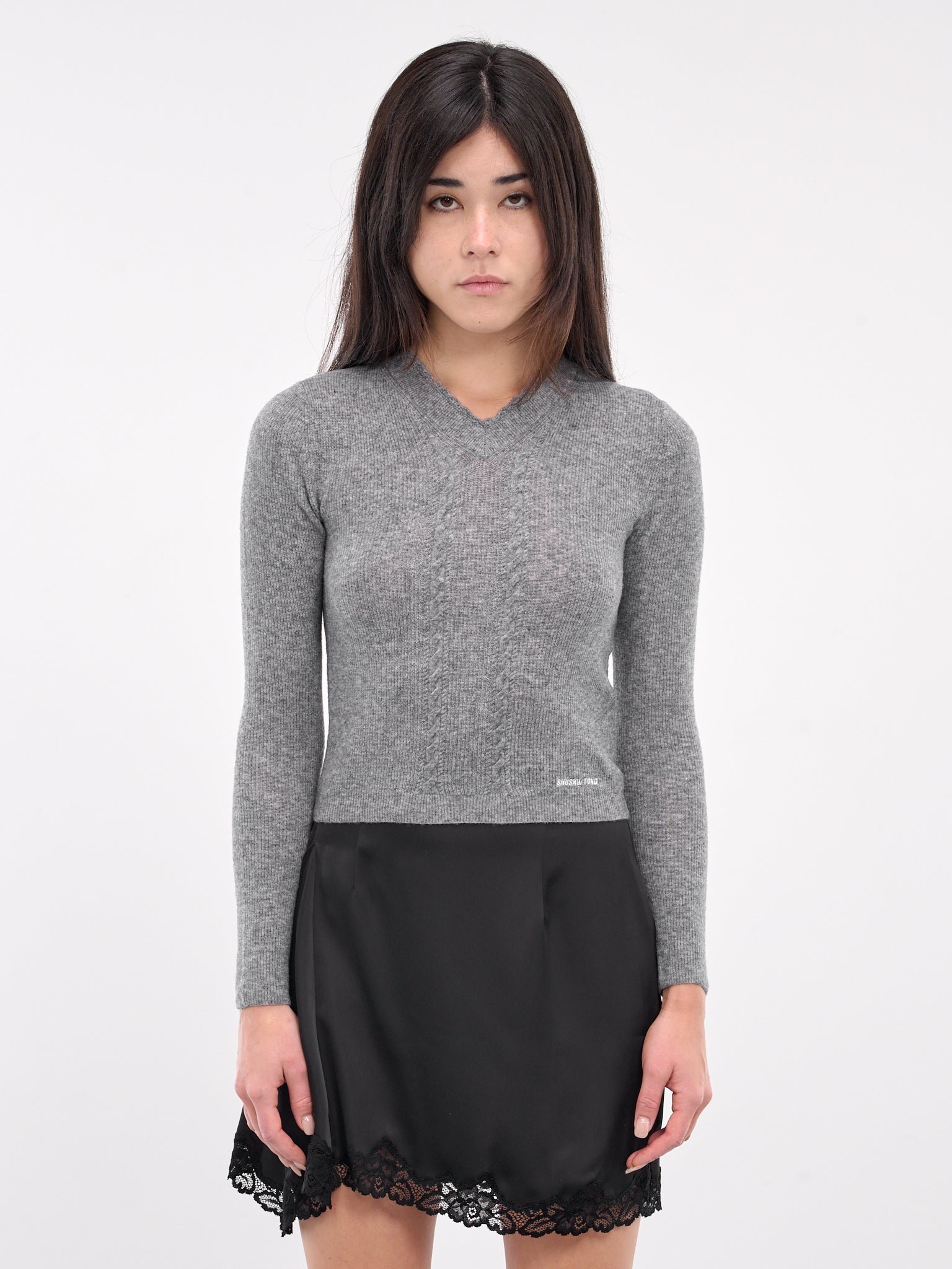 Lace-Trimmed V-Neck Knit Top (TO26-RTI068-GREY)