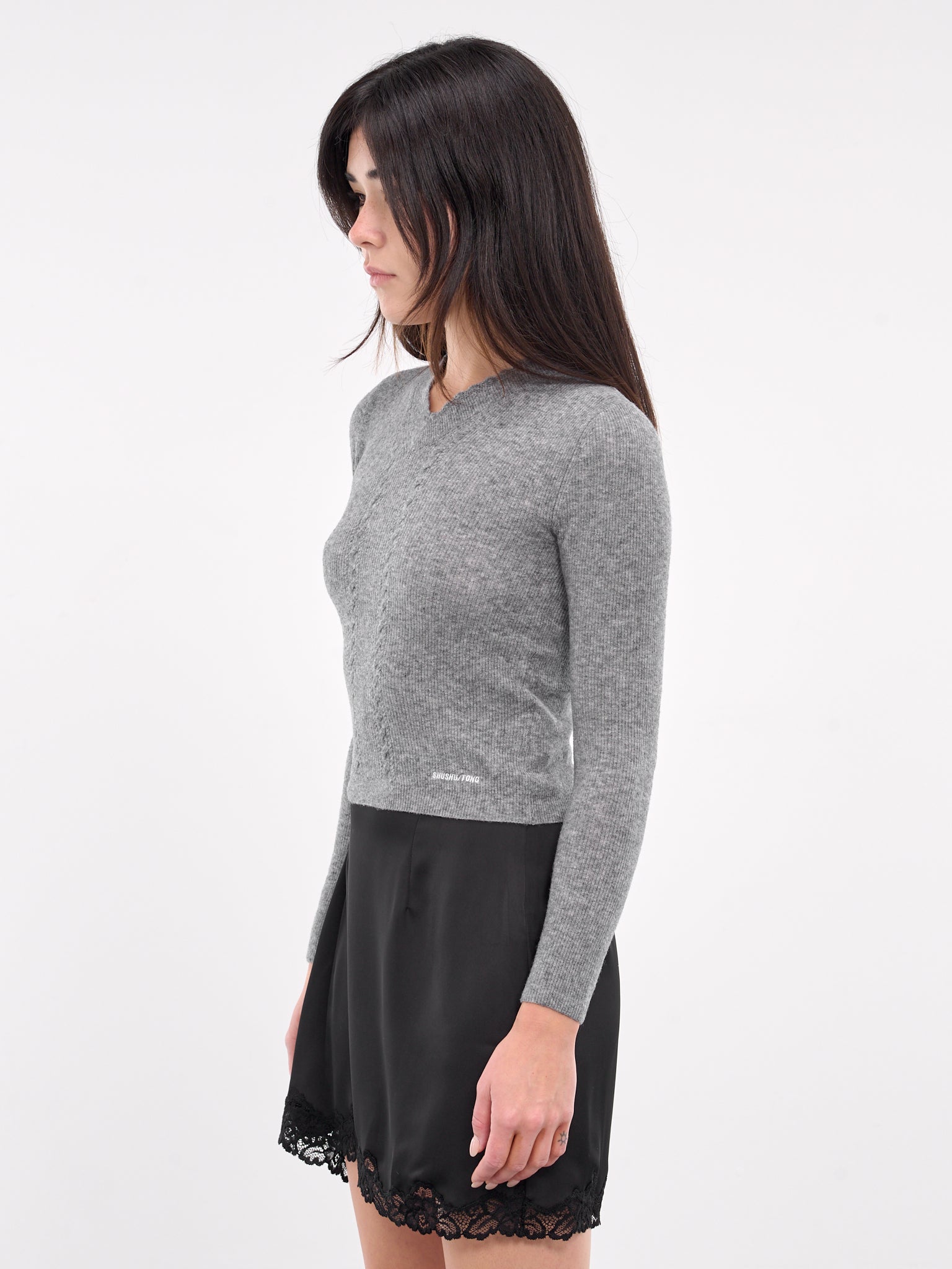 Lace-Trimmed V-Neck Knit Top (TO26-RTI068-GREY)