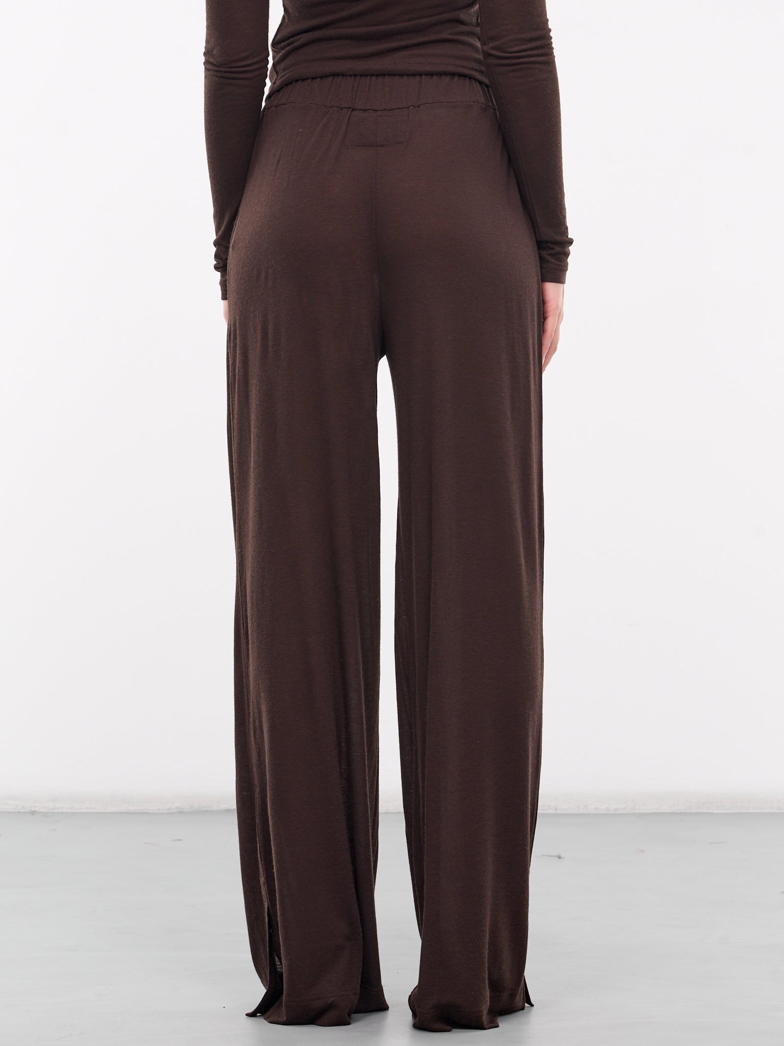 16ARLINGTON Trousers | H. Lorenzo - back