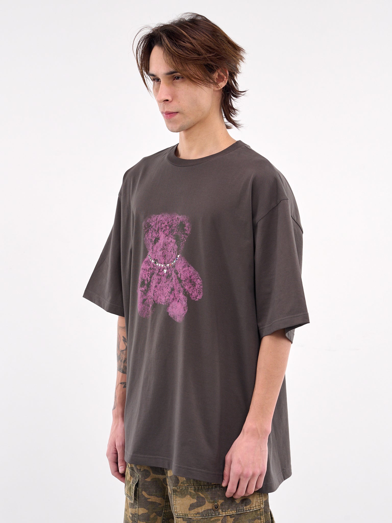 Printed Pearl Bear Tee (TT0-25-757-CHARCOAL)