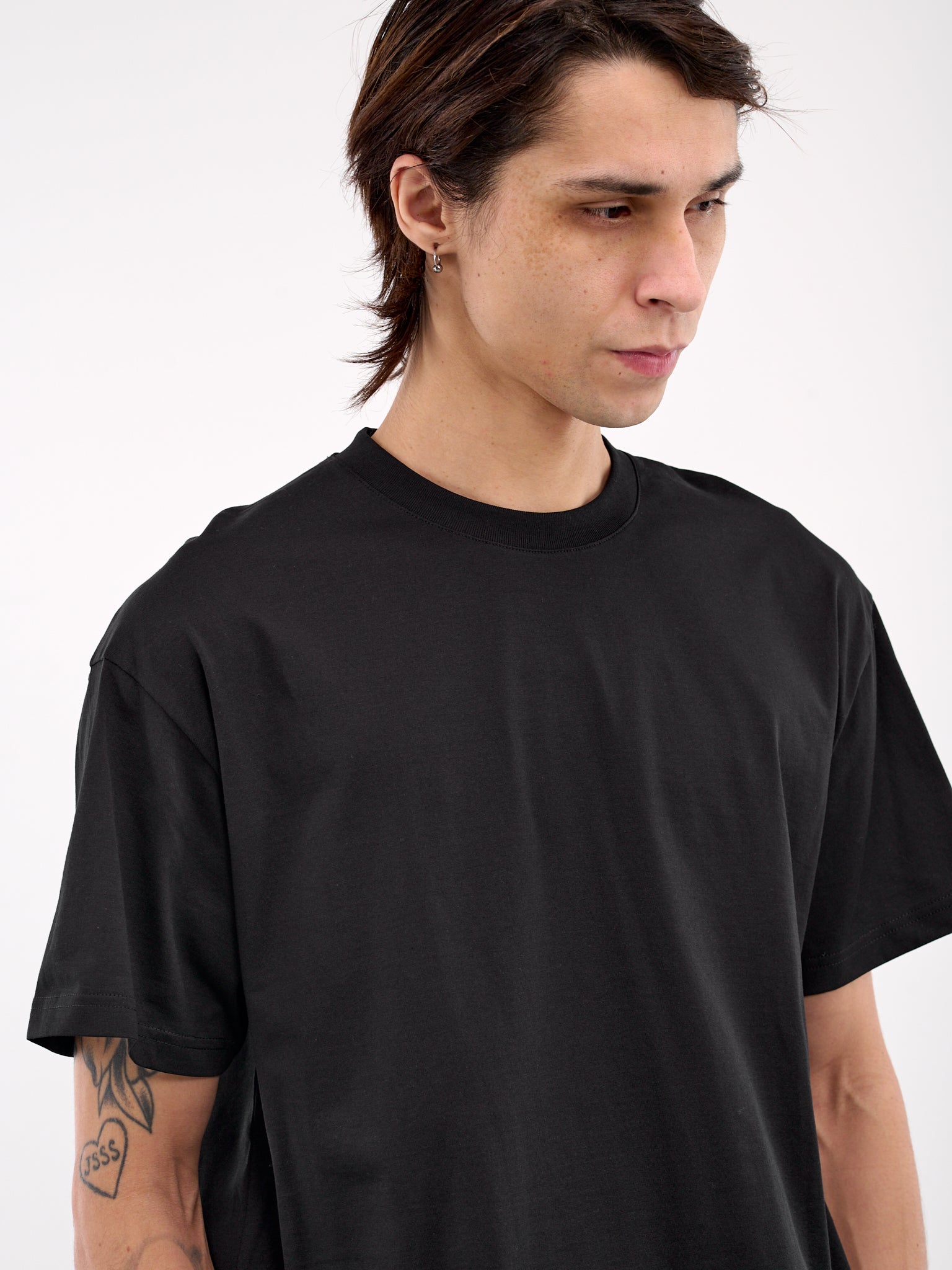 Relaxed Fit Tee (U001-T001-C001-BLACK)