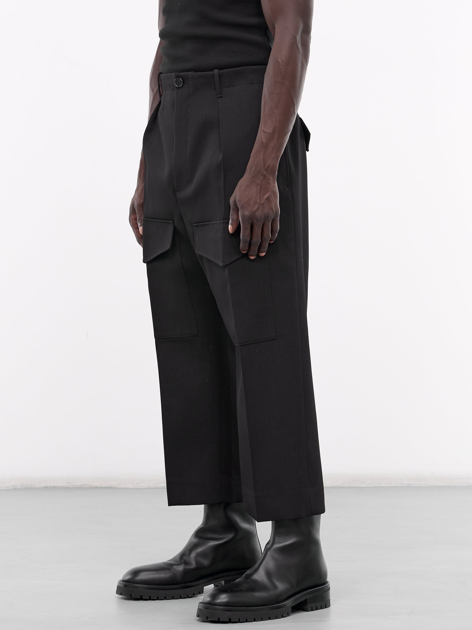 Gabardine Chino Pants (U241-P009-W028-BLACK)