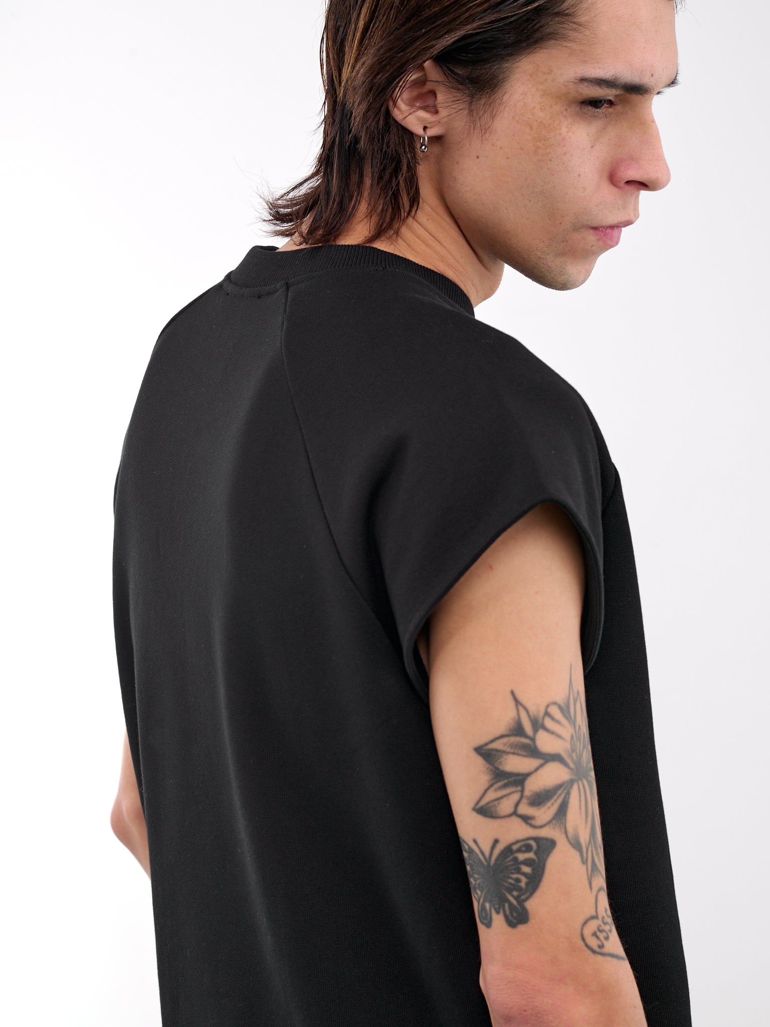 Sleeveless Sweatshirt (U251-T014-C009-BLACK)