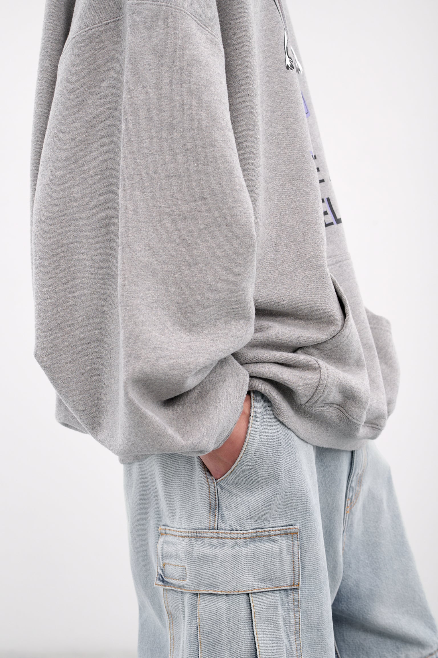 VETEMENTS Oversized Hoodie | H. Lorenzo - detail