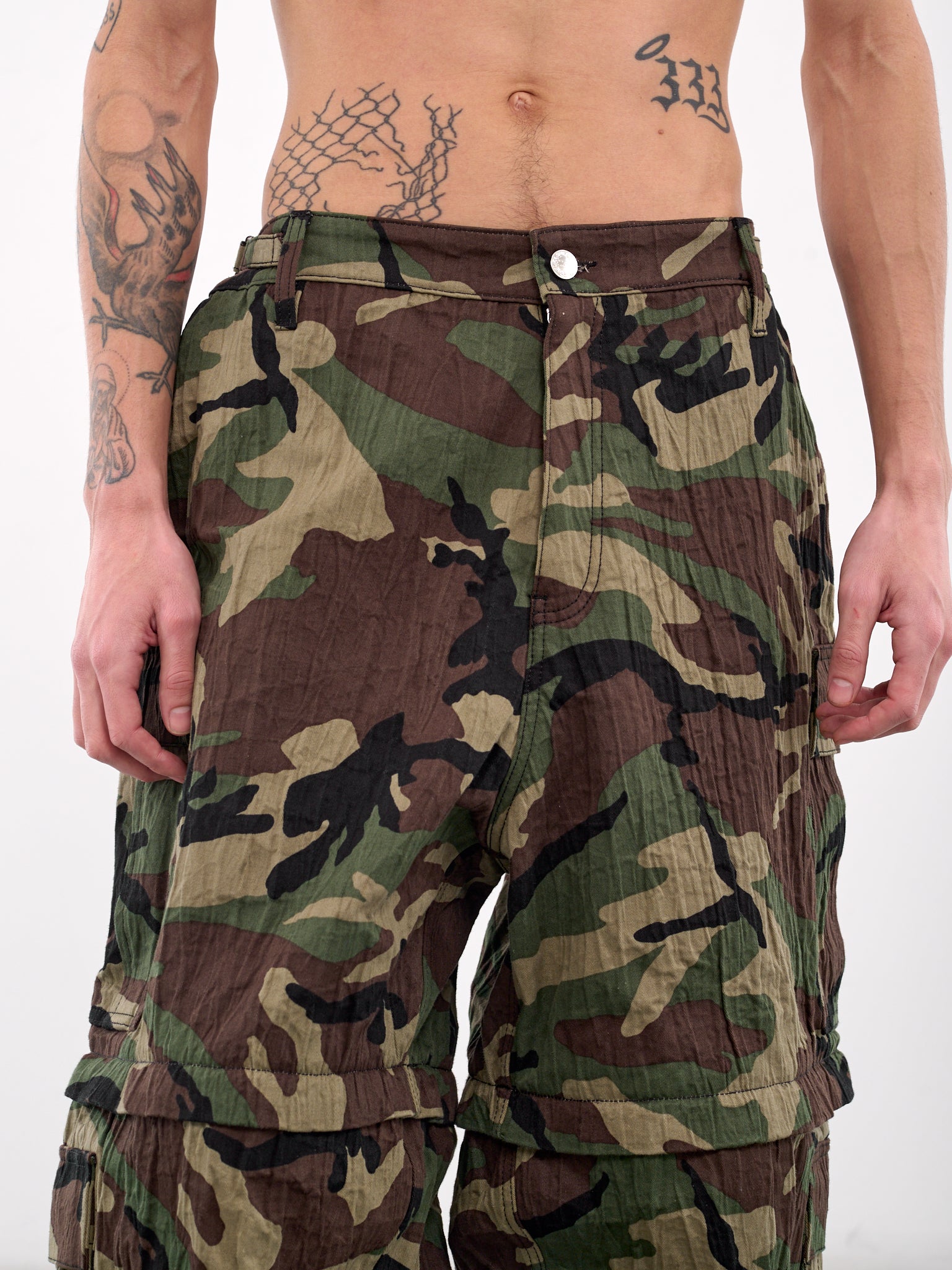 Metalized Wrinkled Cargo Pants (UA66PA100X-CAMOUFLAGE)