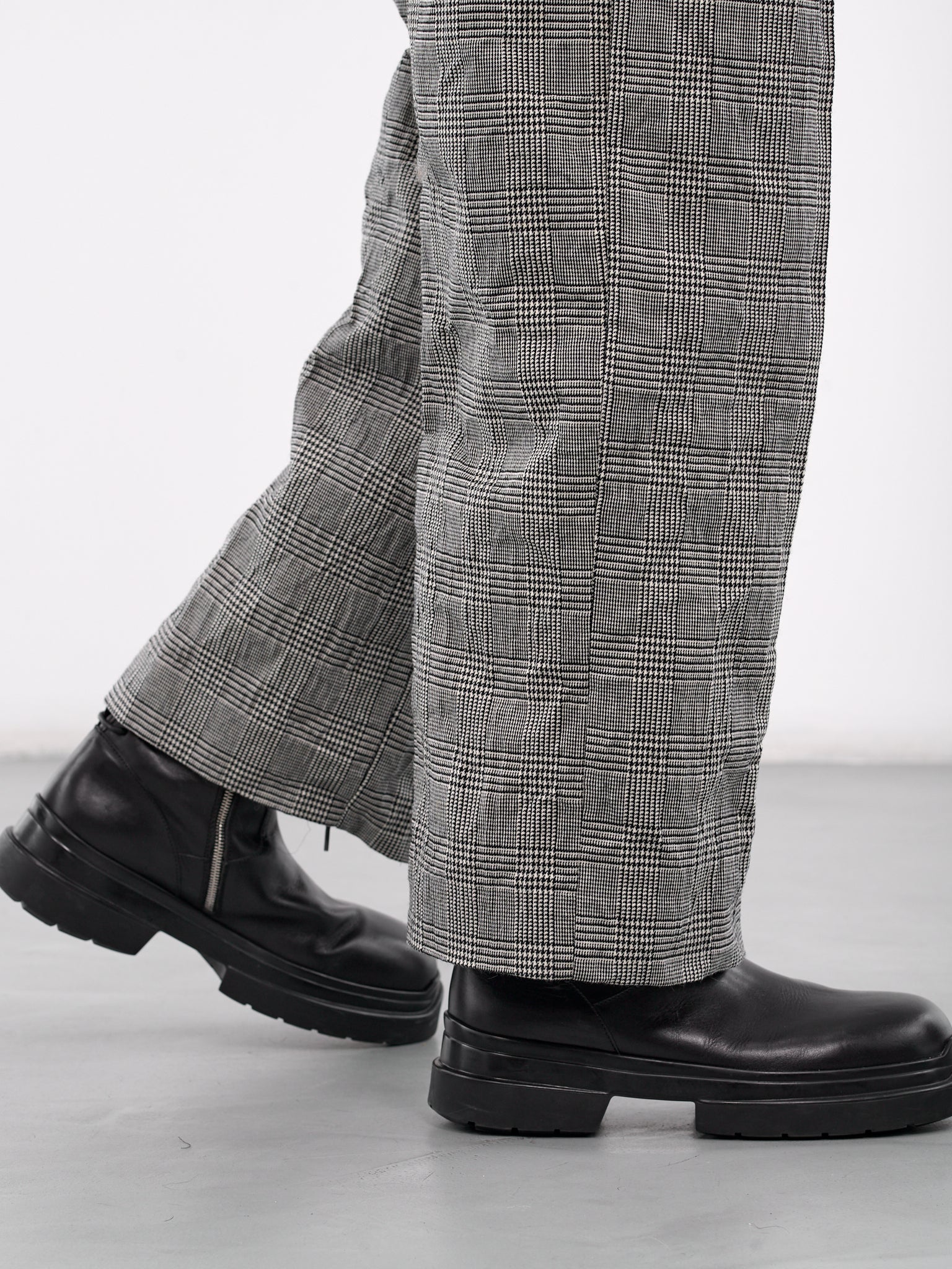 VETEMENTS Check Trousers | H. Lorenzo - detail 2