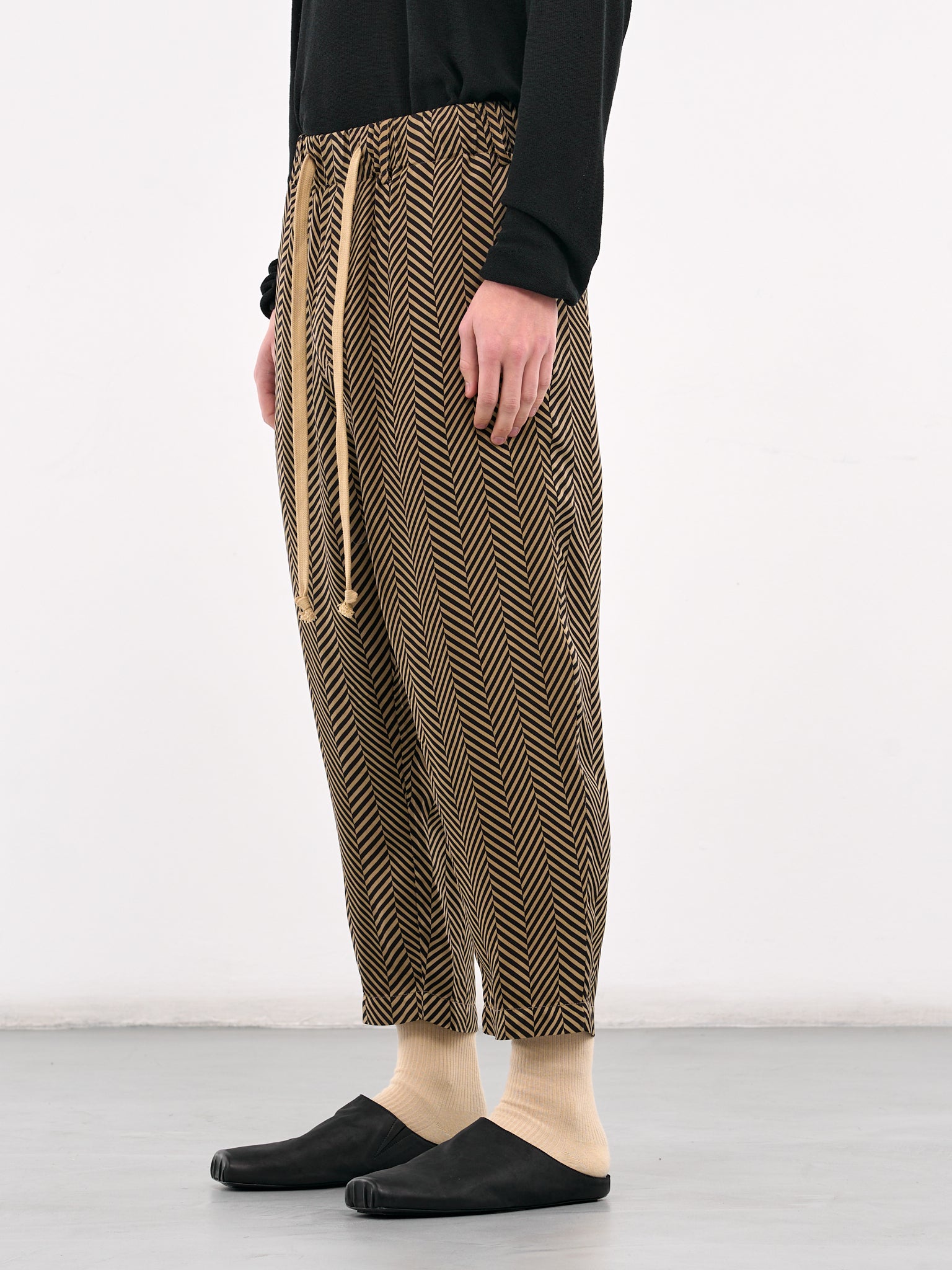 Herringbone Pajama Pants (UM3505-UW029-TAN-BLACK)