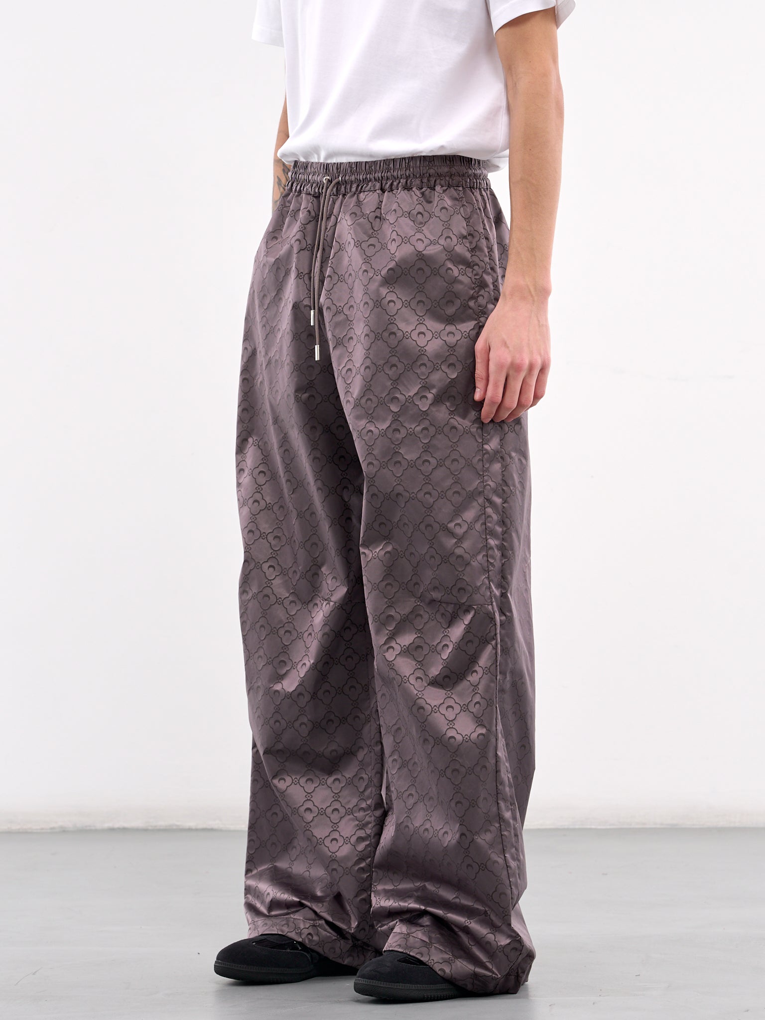 Recycled Jacquard Nylon Track Pants (UPA055A-CWOV0055-STONE-GREY)