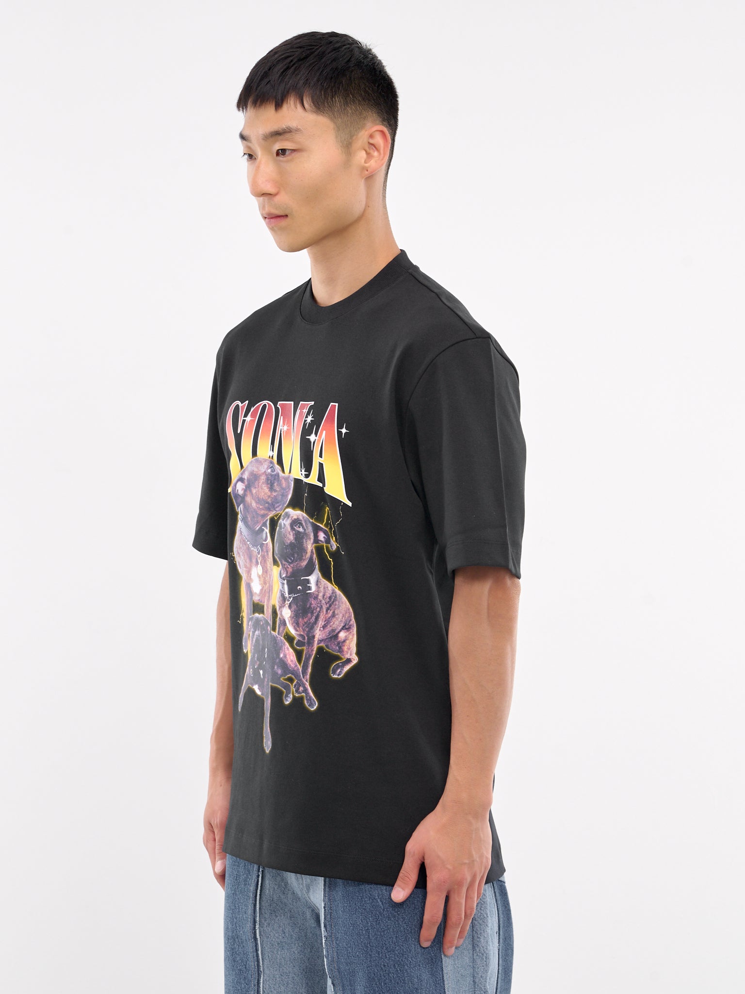 Graphic Tee (UTT001A-CJER0062-BLACK-SOMA-PR)