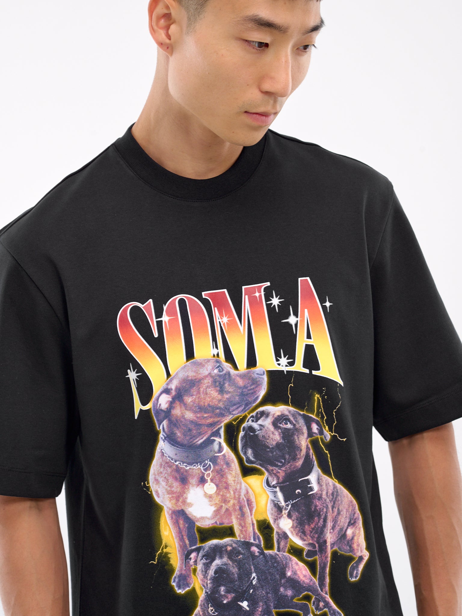 Graphic Tee (UTT001A-CJER0062-BLACK-SOMA-PR)