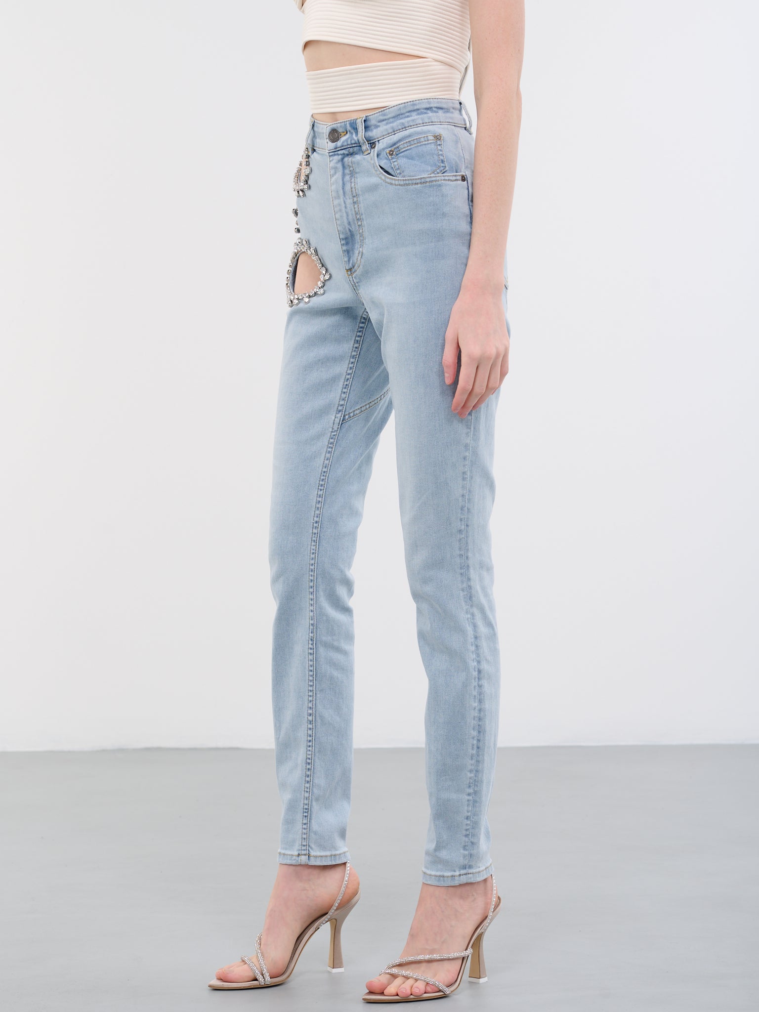 Crystal Grape Cut-Out Jeans (2302P44214-LIGHT-BLUE)